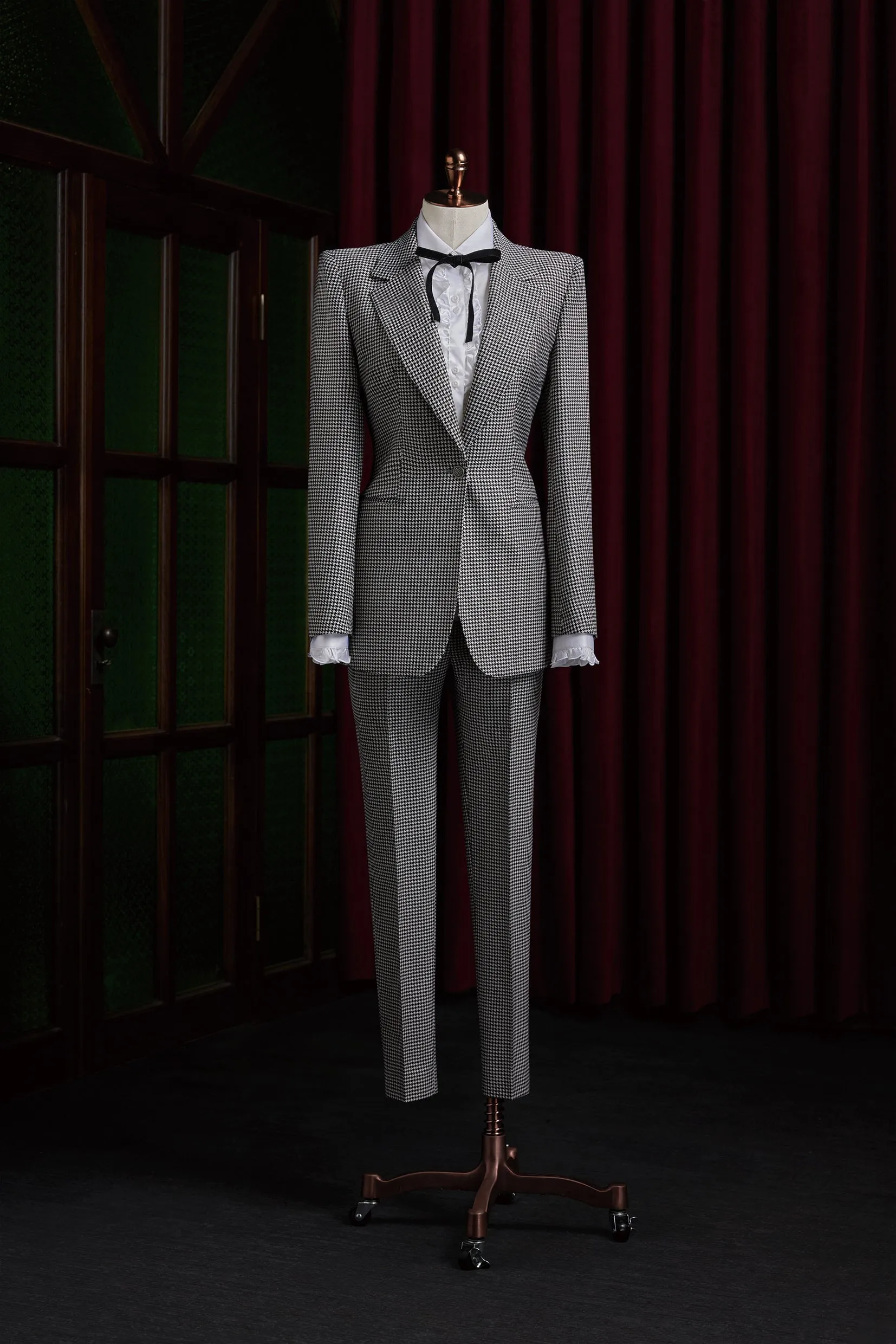 Black and White Pattern Suit