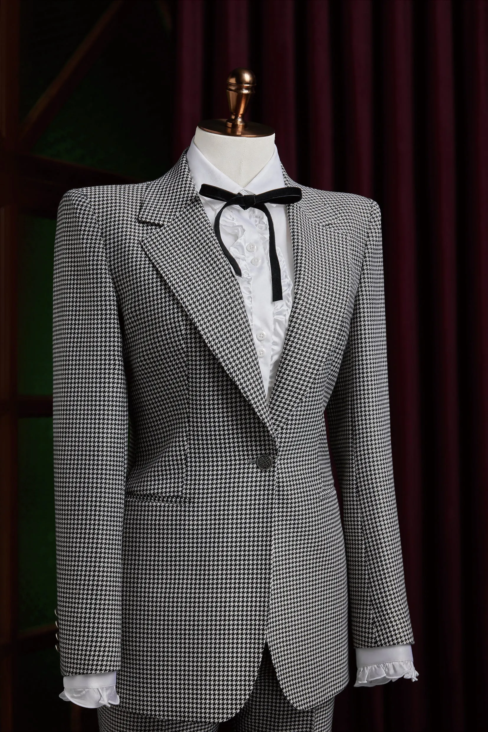 Black and White Pattern Suit