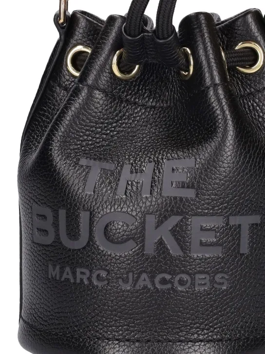 Marc Jacobs   The Mini Bucket leather bag 