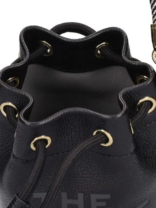 Marc Jacobs   The Mini Bucket leather bag 