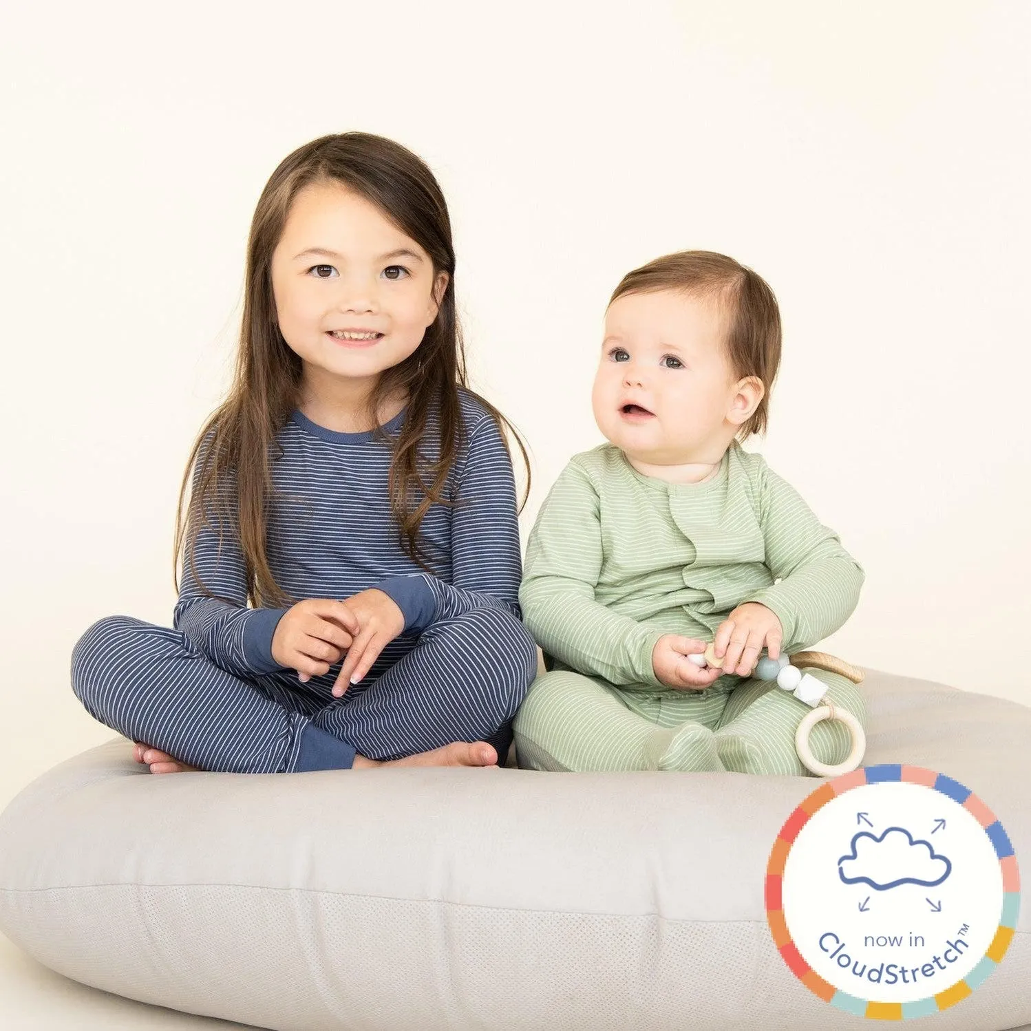 navy skinny stripe CloudStretch? magnetic kids pajama set